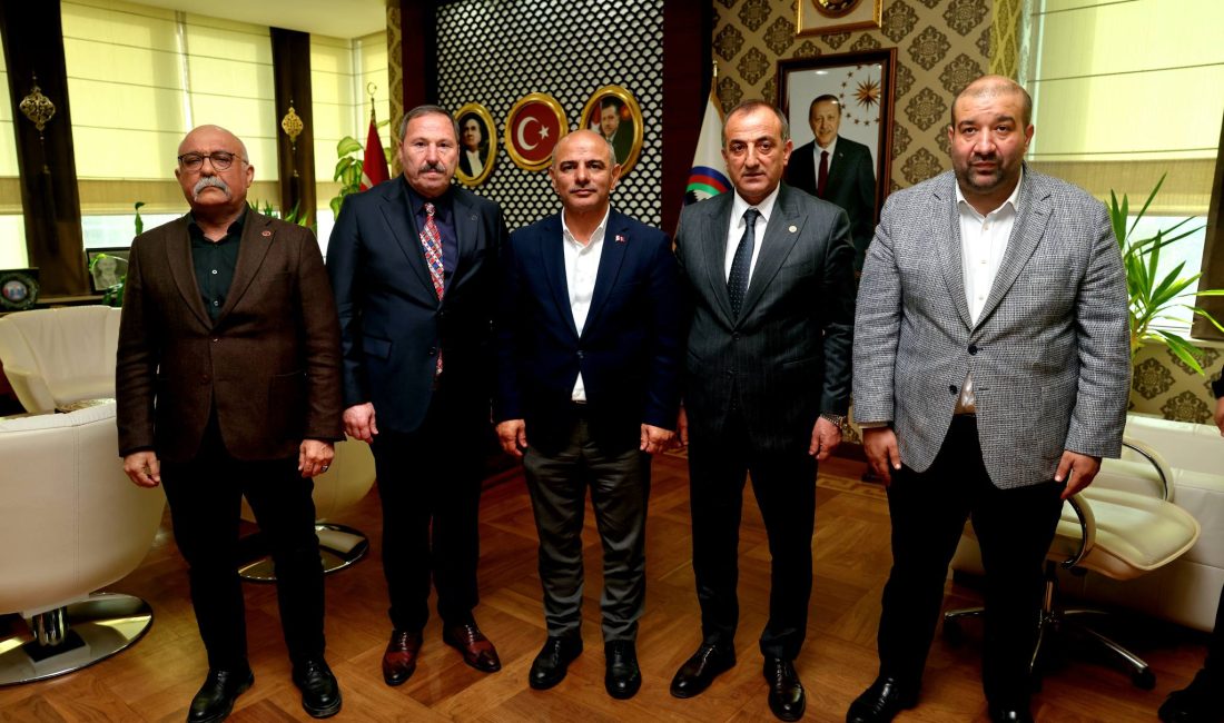 Körfez Belediye Başkanı Şener Söğüt, Gümüşhane’nin Kurtuluş Günü etkinliklerine katılmak