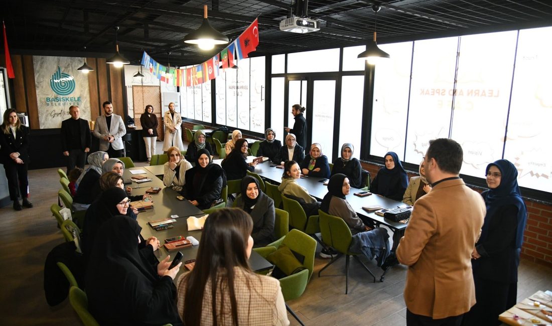 Başiskele Belediye Başkanı M. Yasin Özlü, vatandaşları namaza yöneltmek ve