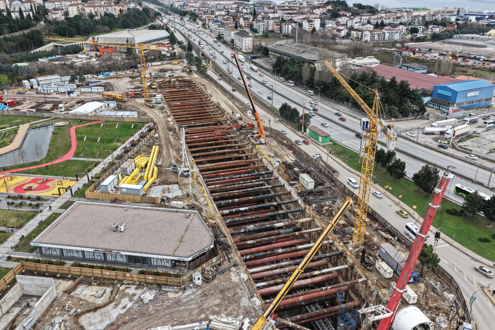 Kocaeli’nin ulaşımına konfor ve rahatlık katacak olan, ilimizde tek seferde