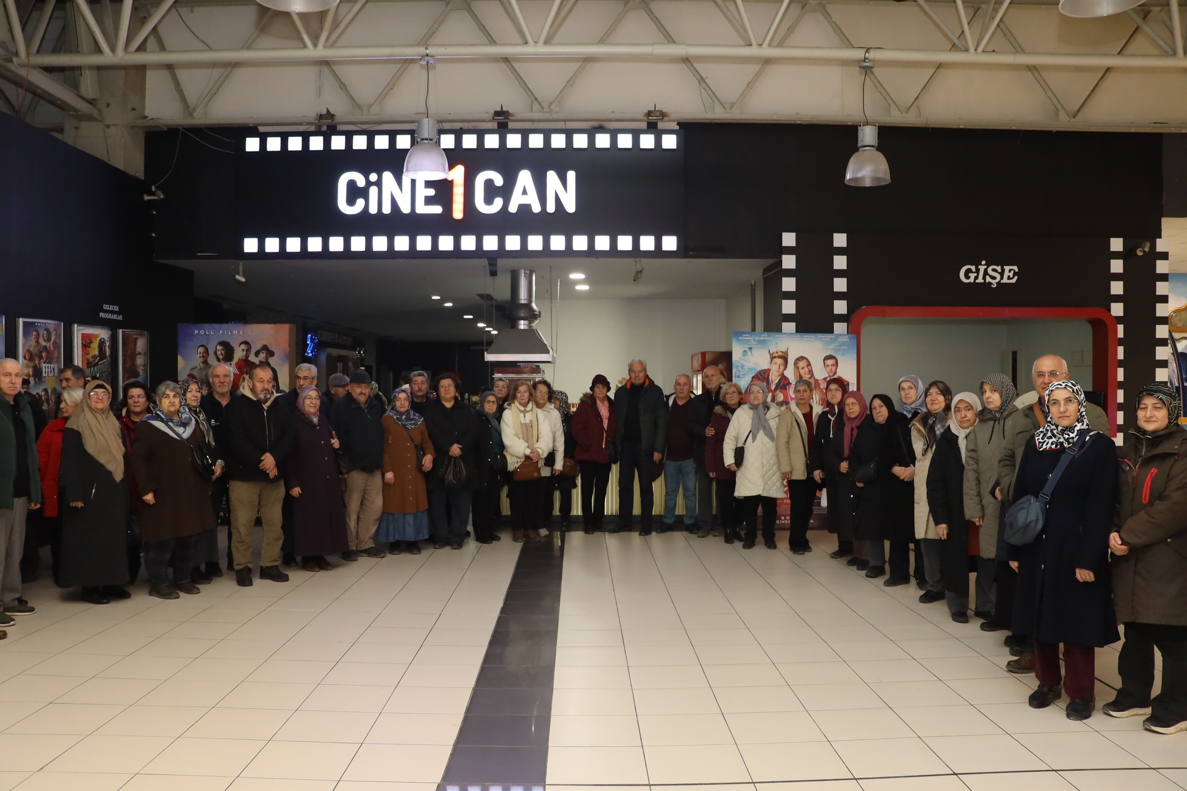 Körfez Belediyesi, 60+ Aktif Yaşlanma Merkezi üyeleri arasında 45 yıl