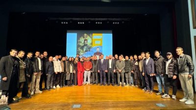 AK Parti İzmit Gençlik Kolları’nın düzenlediği “Abdülhamid’i Anlamak” programında, Ulu