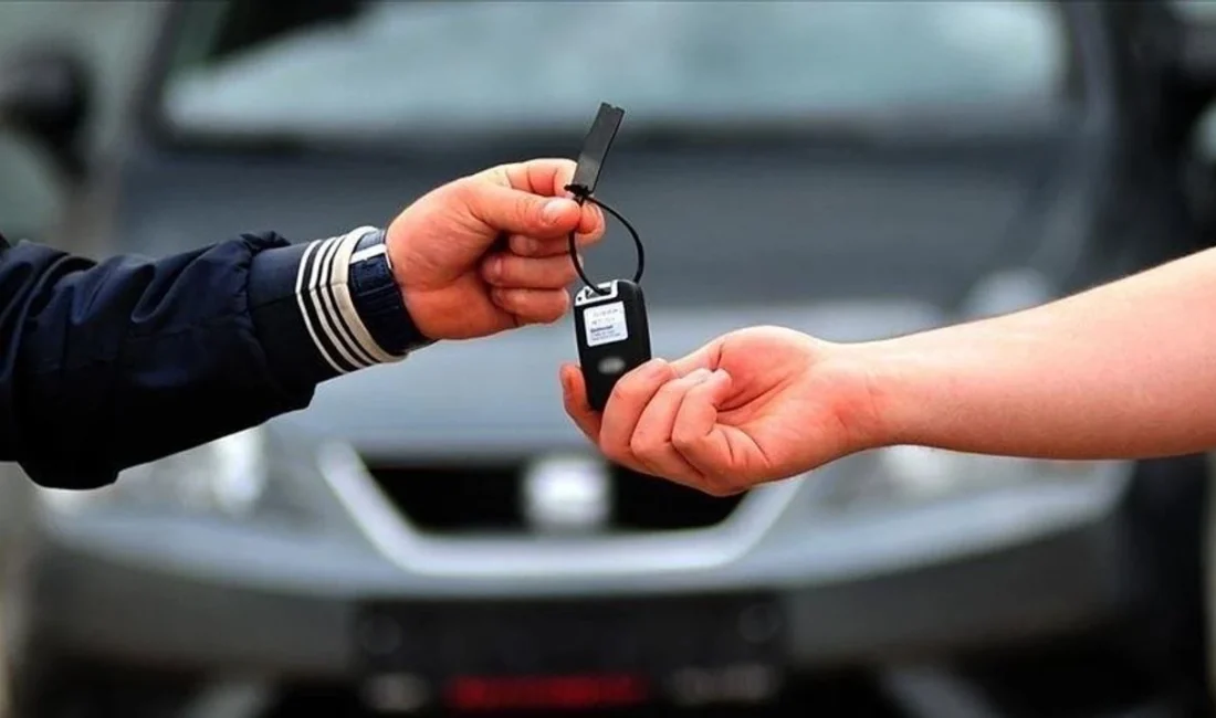 Kocaeli İcra Dairesi tarafından 2022 model Audi marka otomobil, 3