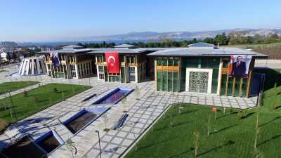 Başiskele Belediyesi, büfe, kafeterya ve park alanı dahil 5 taşınmazı