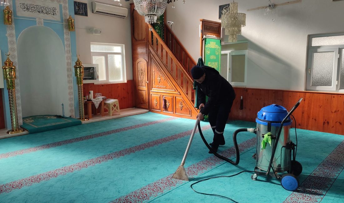 Kandıra Belediyesi, mübarek Ramazan ayı kapsamında ilçe genelindeki cami, mescit