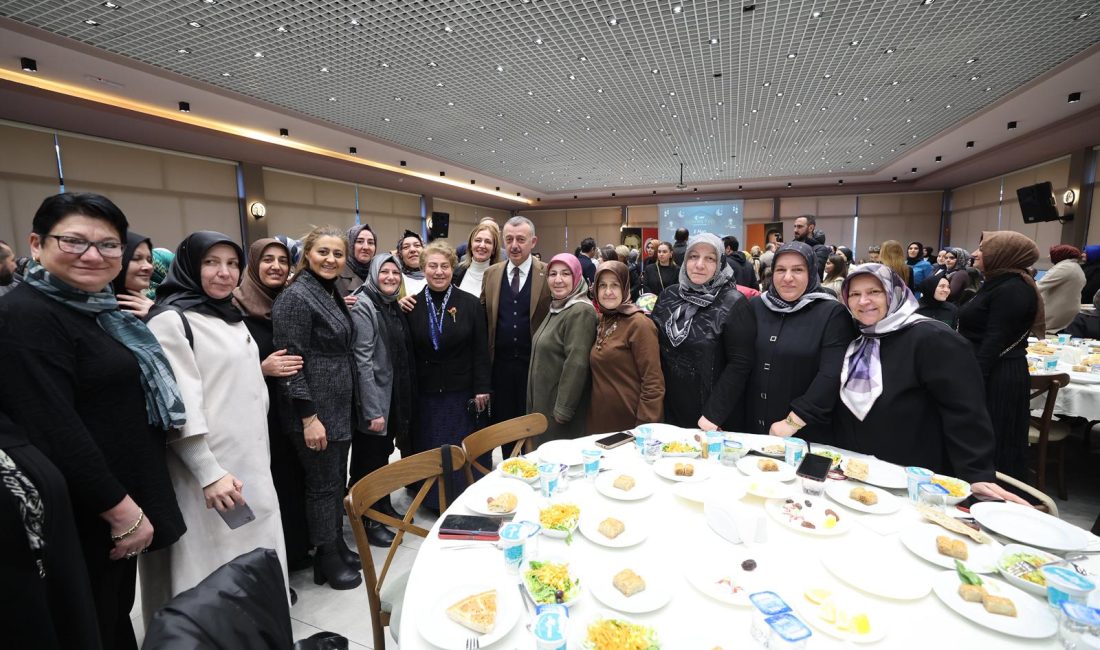AK Parti İl Kadın Kolları’nın “Kardeşlik İftarı Gönül Sofrası” partili