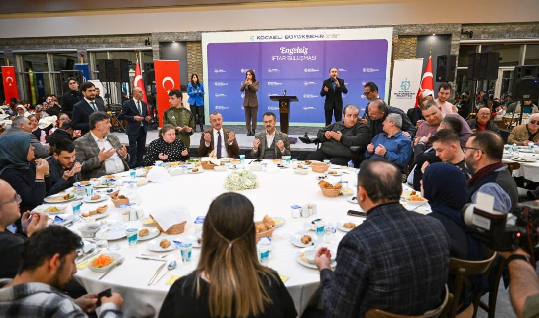 Vali İlhami Aktaş ve Kocaeli Büyükşehir Belediye Başkanı Doç. Dr.