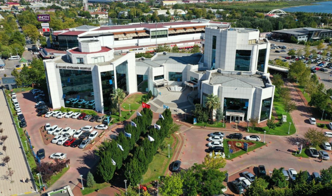 Kocaeli Büyükşehir Belediyesi ile sendika arasında imzalanan yeni toplu iş