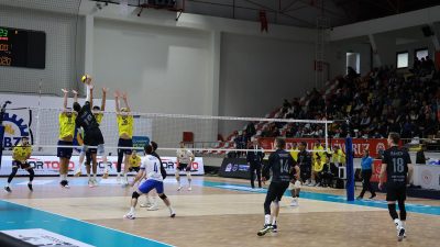Efeler Ligi'nde normal sezon maçları sona ererken, Gebze Belediyesi Spor
