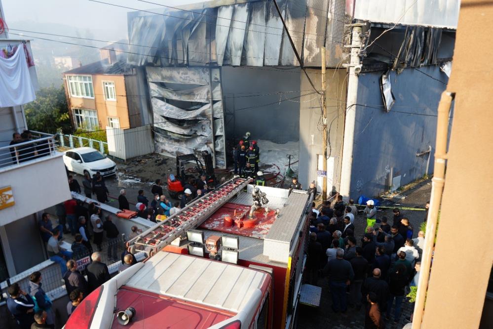 Kocaeli'nin Dilovası ilçesinde 7 kişinin hayatını kaybettiği fabrika yangınına ilişkin
