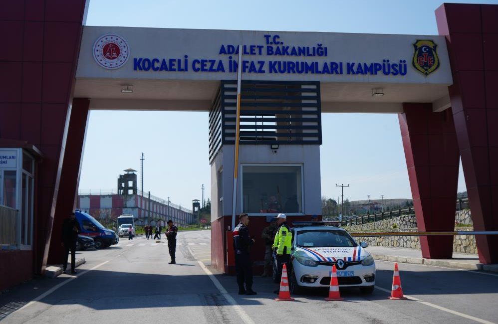 Kocaeli'nin Dilovası ilçesinde 7 kişinin hayatını kaybettiği parfüm dolum tesisi