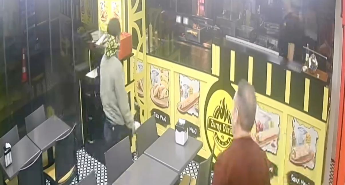 Kocaeli'nin İzmit ilçesinde eğlence mekanına düzenlenen ve 3 kişinin öldüğü,