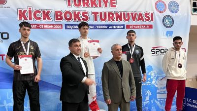 Çayırova Belediyesi Eğitim Spor Kulübü sporcuları, Diyarbakır'da düzenlenen Türkiye Kick