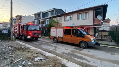 Kocaeli'nin Kartepe ilçesinde kötü koku ihbarı üzerine harekete geçen ekipler,