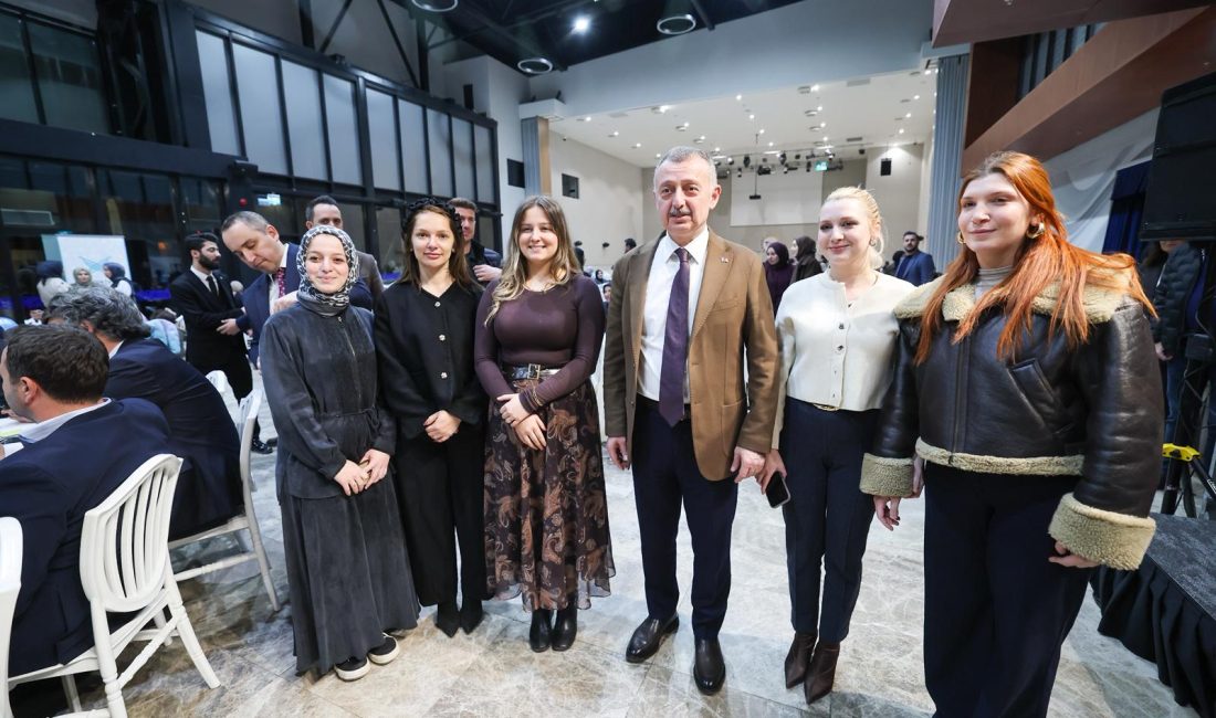 Kocaeli Büyükşehir Belediye Başkanı Tahir Büyükakın, TÜGVA Kocaeli İl Başkanlığı