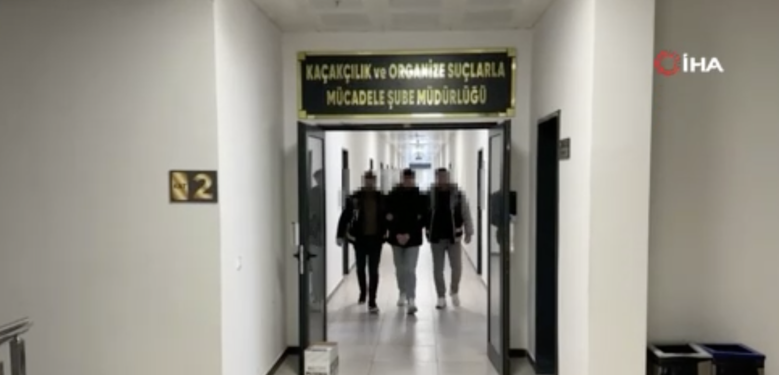 Kocaeli'nin Derince ilçesinde polis ekiplerince düzenlenen operasyonda, FETÖ'nün 15 Temmuz