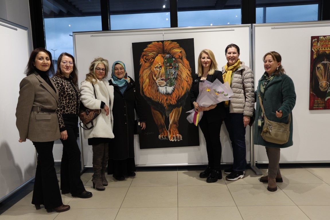  Kartepe Belediyesi, anlamlı bir sergiye ev sahipliği yapıyor. Sanatçı Sare