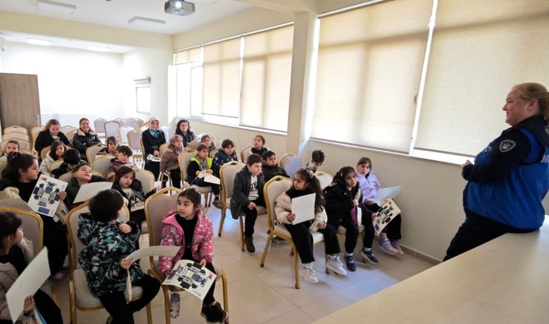 Türkan Dereli İlkokulu öğrencileri, “Meslek Tanıtım Programı” kapsamında Kocaeli Büyükşehir