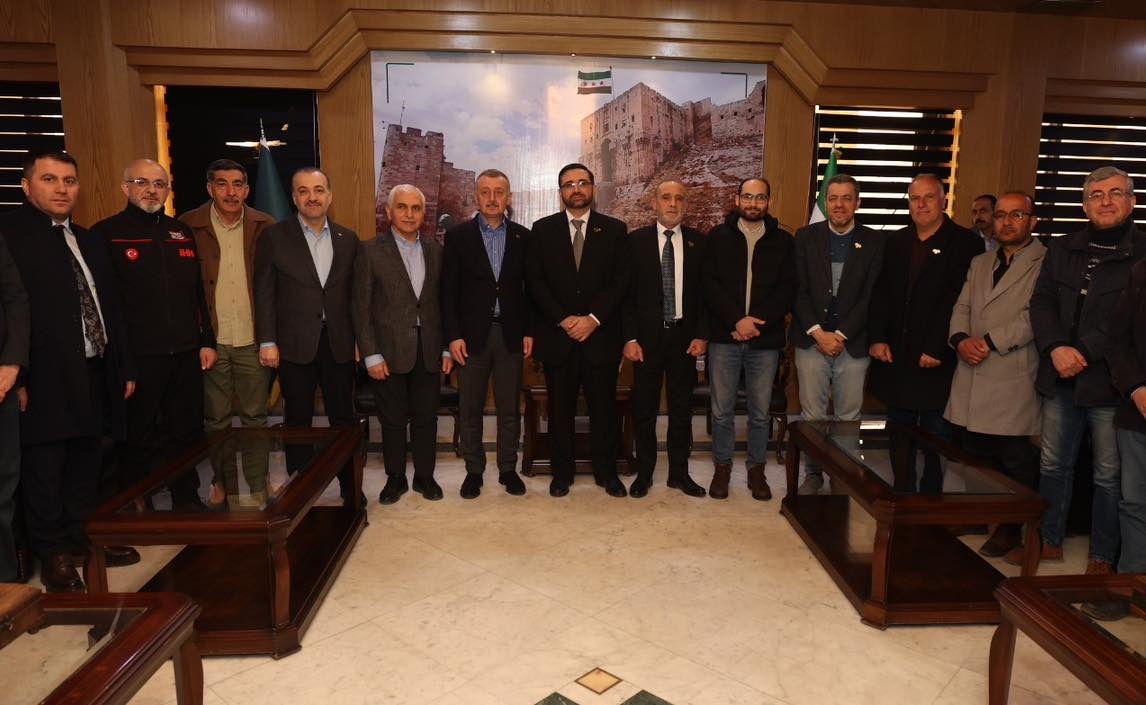 Kocaeli Büyükşehir Belediye Başkanı Tahir Büyükakın ve AK Parti İl