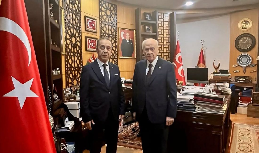 MHP Kocaeli İl Başkanı Kamil Akın, Genel Başkan Devlet Bahçeli’yi