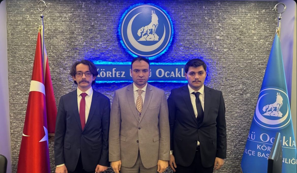 Körfez Ülkü Ocakları İlçe Başkanlığı’nda görev değişimi yaşandı. Ertuğrul Karasu