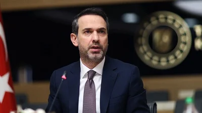 Enerji ve Tabii Kaynaklar Bakanı Alparslan Bayraktar, elektrik ve doğal