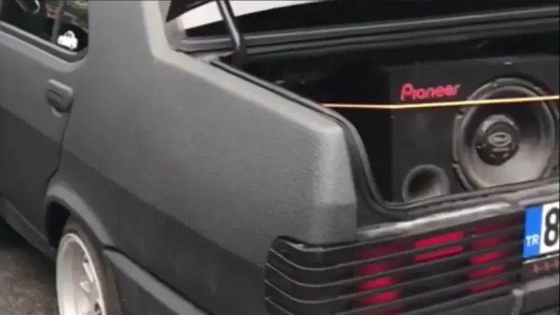 Yeni trafik düzenlemesiyle modifiyeli araçlara 21 bin TL ceza ve