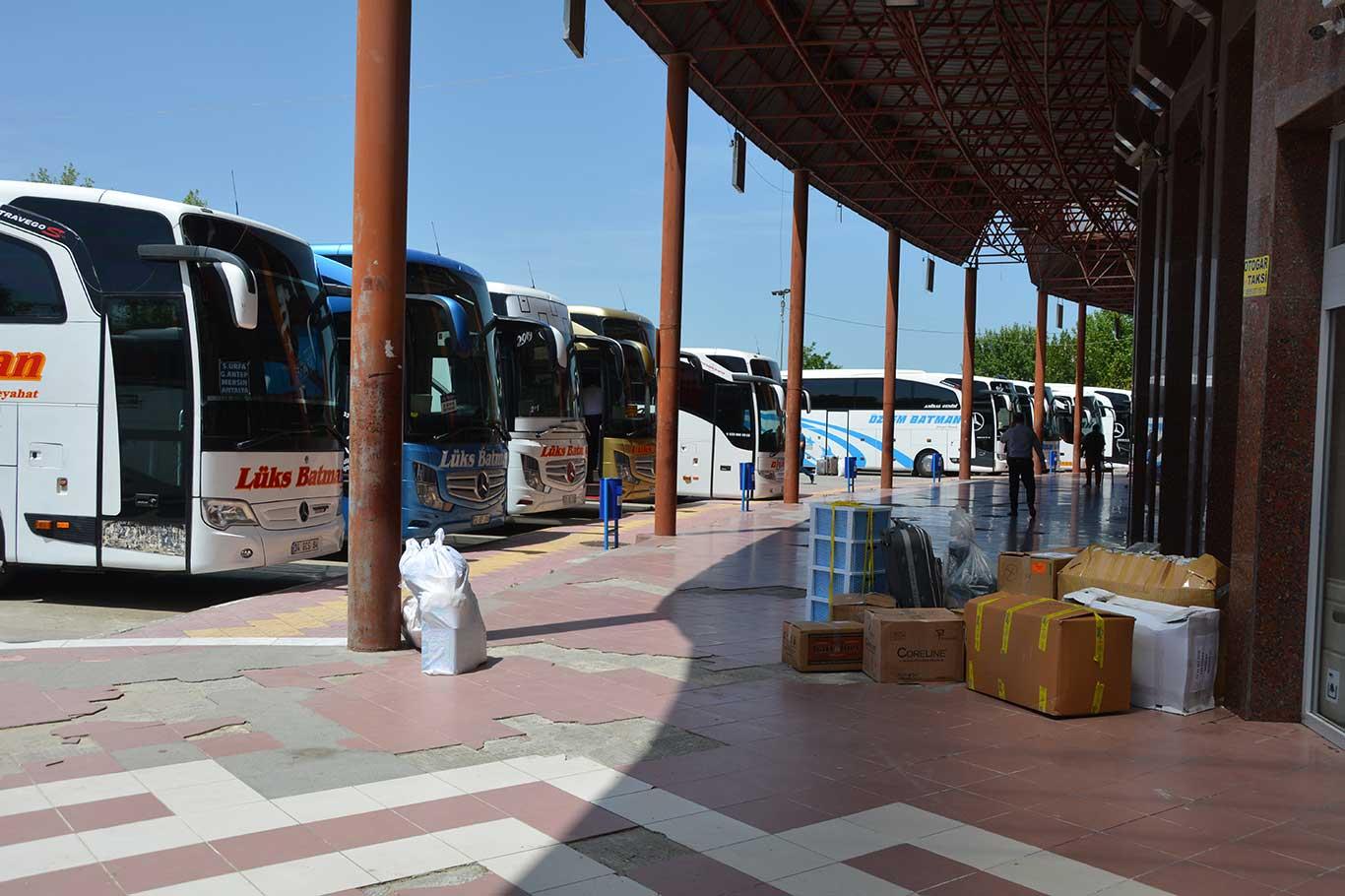 Kocaeli Büyükşehir Belediyesi, Kandıra Otobüs Terminali içindeki 4 işyerini 1