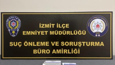 Kocaeli’de yaşlı vatandaşlara romatizma ağrılarına iyi geldiğini söyleyerek piyasa değeri