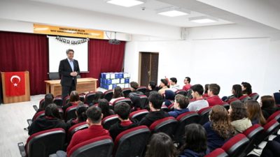 Kartepe Belediye Başkanı Av. M. Mustafa Kocaman, "Gençlik Buluşmaları" kapsamında