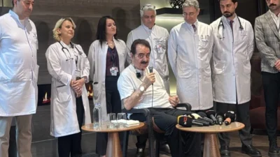 Geçirdiği rahatsızlık sonrası hastaneye kaldırılan İbrahim Tatlıses, iki haftalık tedavisinin