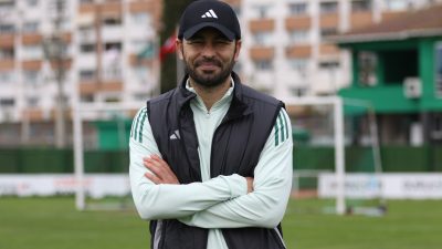 Kocaelispor Teknik Direktörü Selçuk İnan, Konyaspor maçında kırmızı kart gördükten