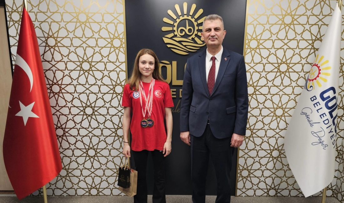 Gölcük Belediye Başkanı Ali Yıldırım Sezer, Avusturya'da düzenlenen Multinations Yıldızlar