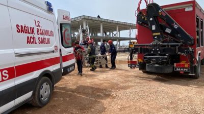 Kocaeli'nin İzmit ilçesinde bir inşaatta beton perdah makinesinin çarpması sonucu