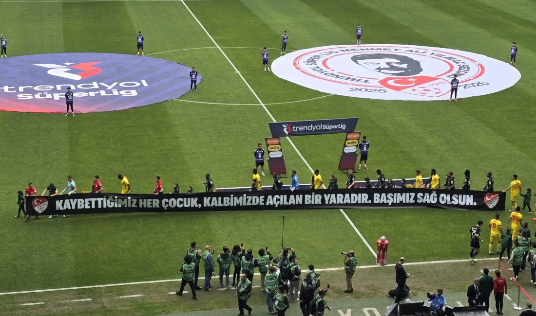 Trendyol Süper Lig'in 30. haftasında Kocaelispor'un evinde Göztepe ile oynadığı