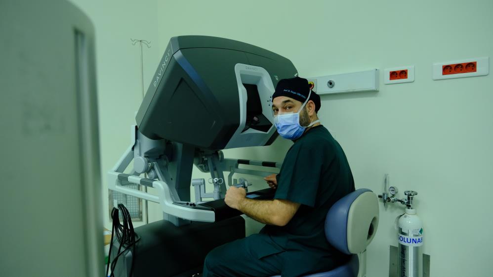 Kalp cerrahisinde gelişen teknoloji, açık ameliyatların yerini giderek daha konforlu