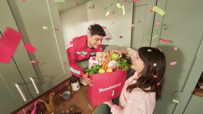 Yemeksepeti, yayımladığı yeni reklam filmiyle çeyrek asırlık inovasyon yolculuğunu kutluyor.