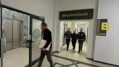 Kocaeli’de iş yerinden hırsızlık yapan şüphelinin, çaldığı pikapla Manisa’ya kaçtığı