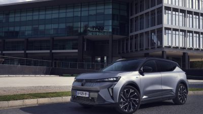 Renault’nun C-SUV segmentindeki tamamen elektrikli temsilcisi Scenic E-Tech Elektrikli, Türkiye’de