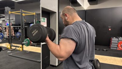 Uzmanlar, sosyal medyada görülen bilinçsiz egzersizlerin ve ısınmadan yapılan sporun