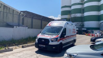  Kocaeli'de bulunan Toprak Mahsulleri Ofisi silolarında çalışan işçi, dengesini