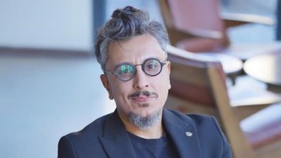 Gazeteci yazar Mevlüt Soysal'ın kaleme aldığı "Satu Mare'de Dinle Beni"