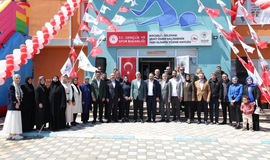  Dilovası'nda modernize edilen Tavşancıl Çocuk Oyun Evi, düzenlenen programla