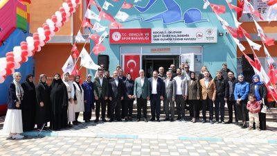  Dilovası'nda modernize edilen Tavşancıl Çocuk Oyun Evi, düzenlenen programla