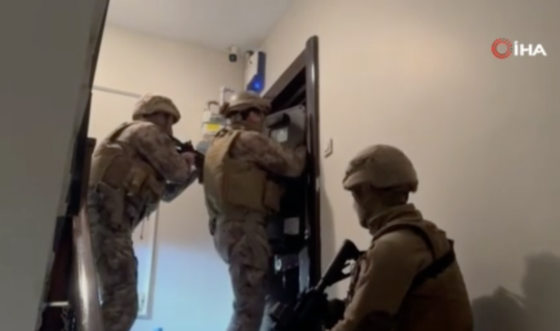 Kamuoyunda "Karagümrük çetesi" olarak bilinen çıkar amaçlı organize suç örgütüne