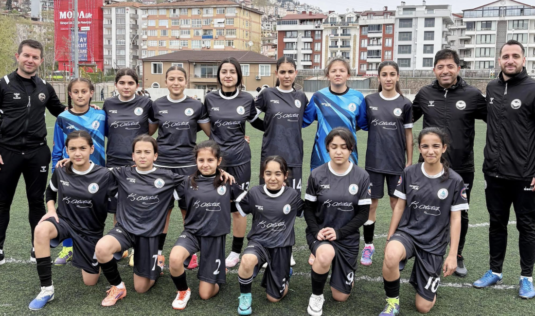 Körfez Gençlerbirliği Kız Futbol takımları ikinci hafta maçlarında rakiplerini yenerek