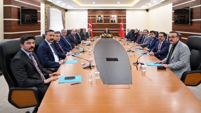 
Şanlıurfa ve Kahramanmaraş illerindeki okullarımızda yaşanan üzücü olayların ardından, ilimizdeki