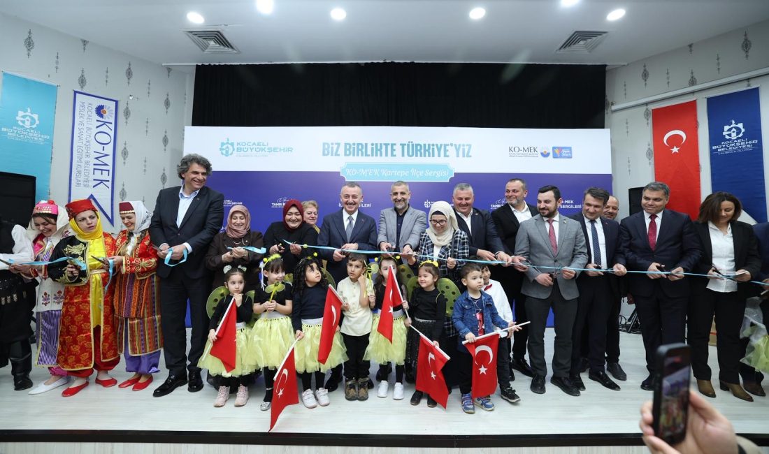 Kocaeli Büyükşehir Belediyesi’nin ‘Halk Üniversitesi’ KO-MEK, yıl sonu sergilerinin ilkini