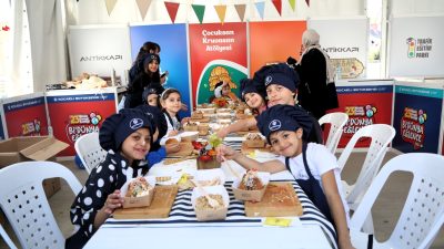 Büyükşehir Belediyesi’nin 23 Nisan Şenliği, çocukların en keyifli anlarına sahne