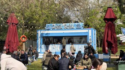 Büyükşehir Belediyesi iştiraki Antikkapı A.Ş., Darıca’da başlattığı “Antik Balık” konseptini