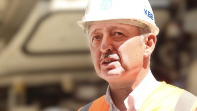 Kocaeli Büyükşehir Belediye Başkanı Tahir Büyükakın, 1 Mayıs Emek ve